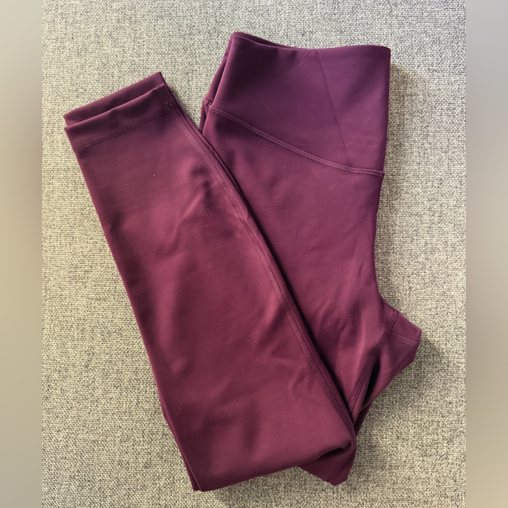 Lululemon/ Peloton Deep Purple Wunder Under leggings, never worn